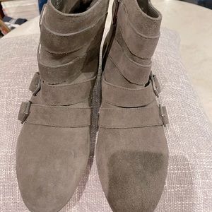 Sam Edelman gray suede Nolan boots size 8
